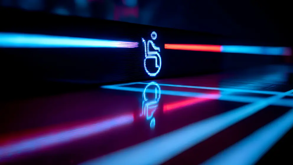 Dgitales, gespiegeltes Symbol eines*einer Rollstuhlfahrer*in